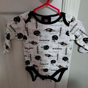 Baby unisex Ravens jacket and bodysuit